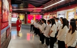 學(xué)校為迎接新中國(guó)成立75周年組織開展“走進(jìn)四史教育館、開學(xué)第一講”活動(dòng)