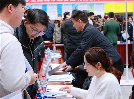 職海揚(yáng)帆 夢(mèng)想啟航——武威職業(yè)技術(shù)大學(xué)成功舉辦2026屆畢業(yè)生校園招聘系列活動(dòng)